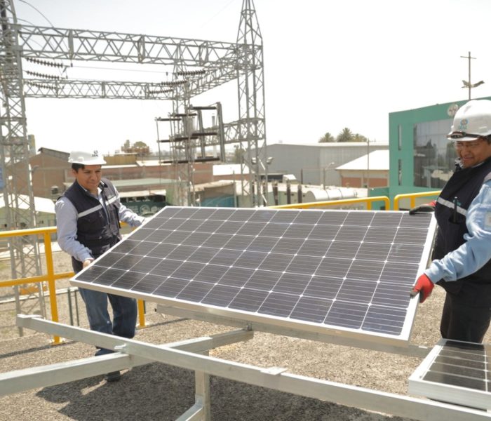 Crecen las inversiones en generación de energía eólica y solar en el Perú