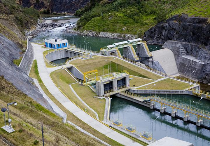 33 proyectos de electricidad e hidrocarburos aprobados por Senace en lo que va del 2024