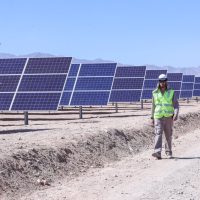 Arequipa liderará transición energética en Perú con planta de hidrógeno y parque renovable