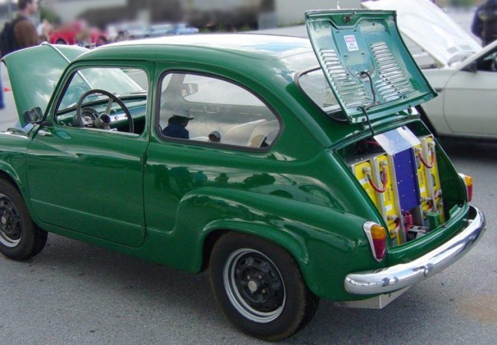 Conversion-de-vehiculos-convencionales-a-electricos-en-Peru-1024x576