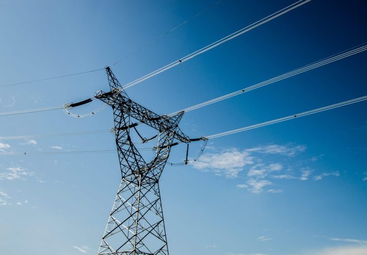 Energías renovables e integración tecnológica impulsan expansión del sistema eléctrico