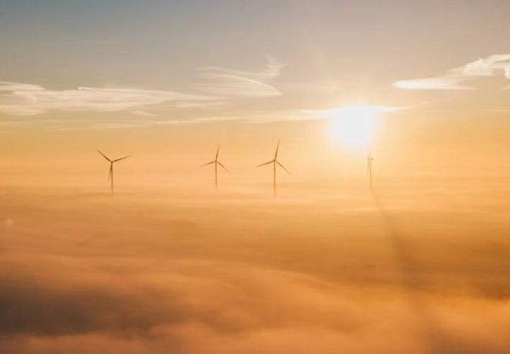 Energías renovables generarán casi la mitad de la electricidad mundial en 2030, según AIE