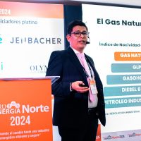 Para reducir los subsidios de la masificación del gas natural debemos incluir al transporte