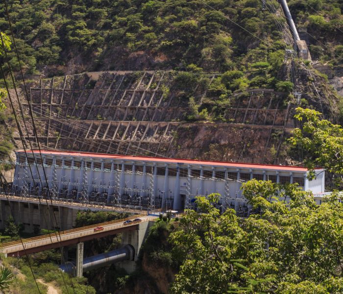 Firman contrato para renovación de equipos críticos del Centro de Producción Mantaro