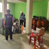Fiscalía supervisa locales de distribución y comercio de balones de gas en Ayacucho