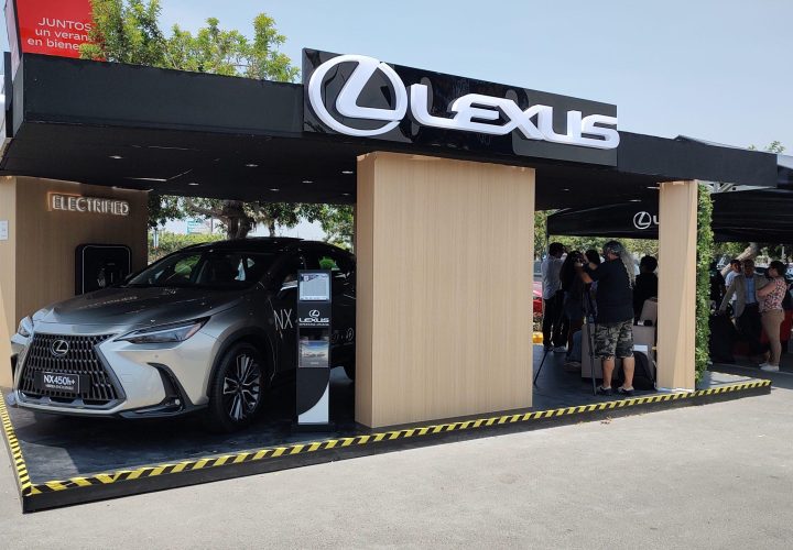 Lexus en el Boulevard de Asia