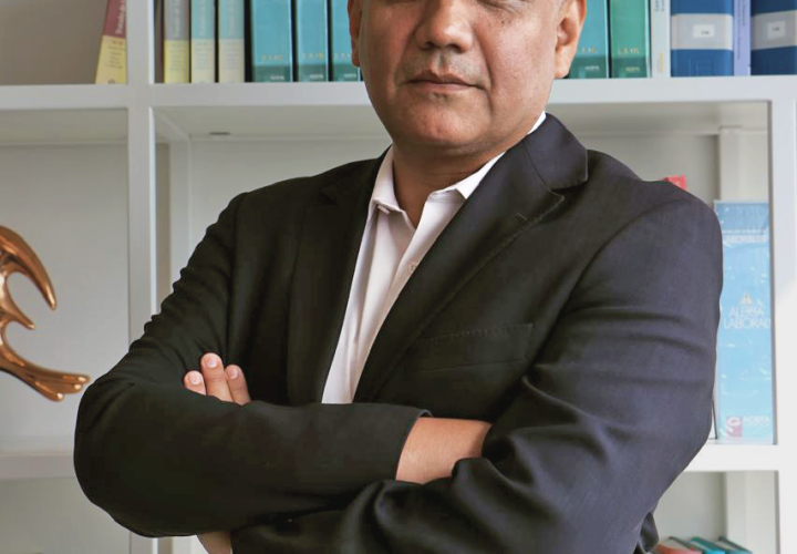 Pablo Morales-Pluz-Soluciones