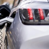 Paquete normativo para electrificar el parque automotor peruano estaría listo en diciembre