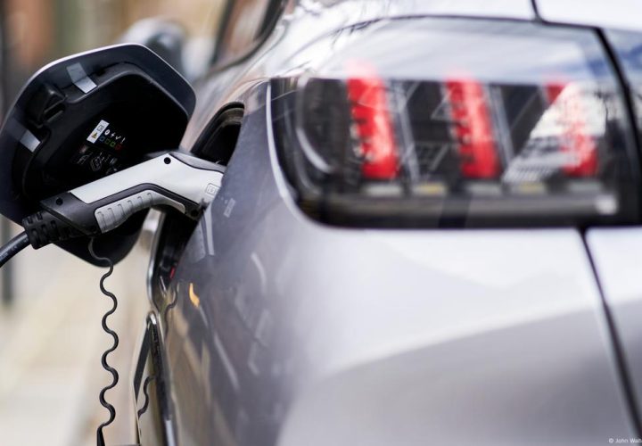 Paquete normativo para electrificar el parque automotor peruano estaría listo en diciembre