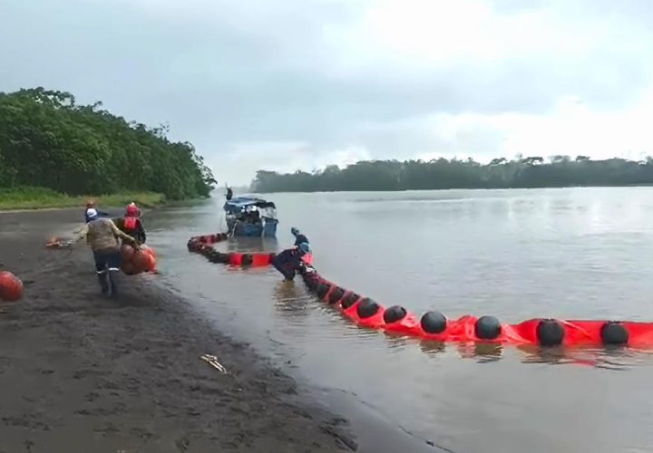 Petroperú controló fuga de crudo en el río Pastaza y continúa con limpieza del área