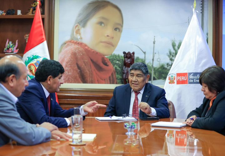 Petroquímica permitirá ampliar ductos de gas natural hacia las regiones del sur del Perú