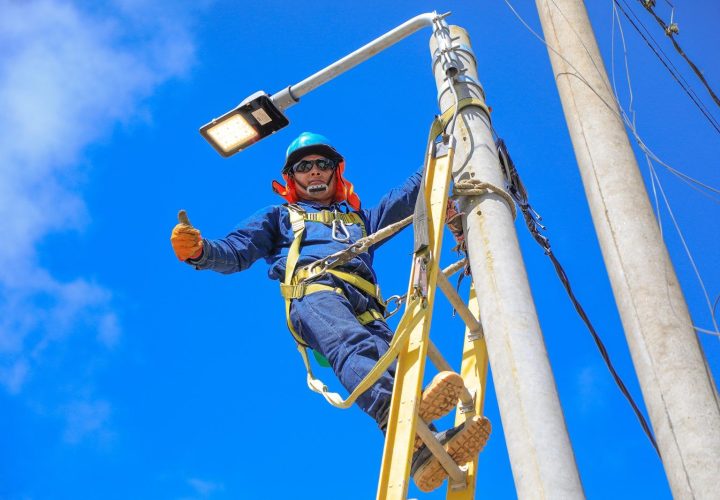 Proyectos de electrificación rural por 1257 millones a nivel nacional en desarrollo