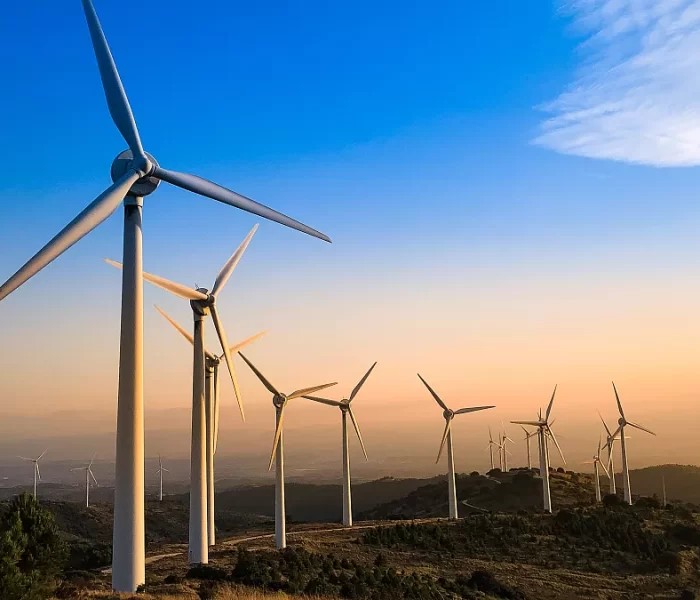 Se instalaron 117 GW de energía eólica en todo el mundo en 2023, un 50% más que en 2022