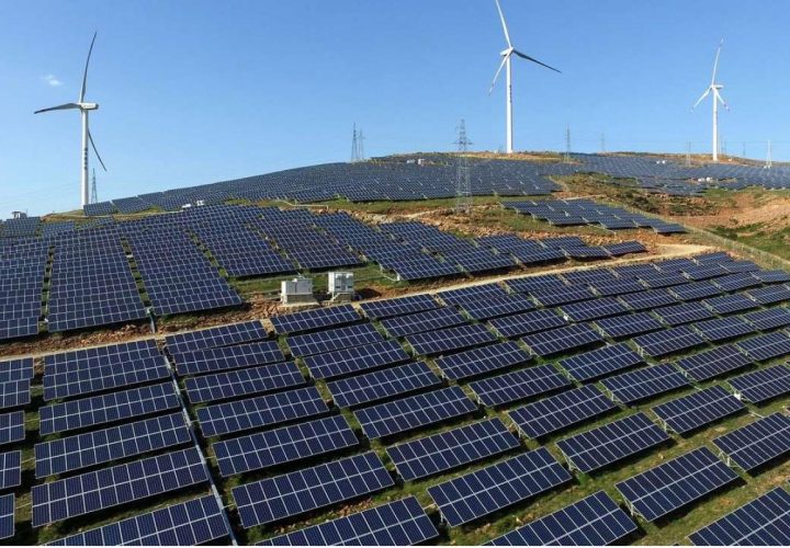Seis empresas italianas sondean oportunidades de inversión en energías renovables en Perú