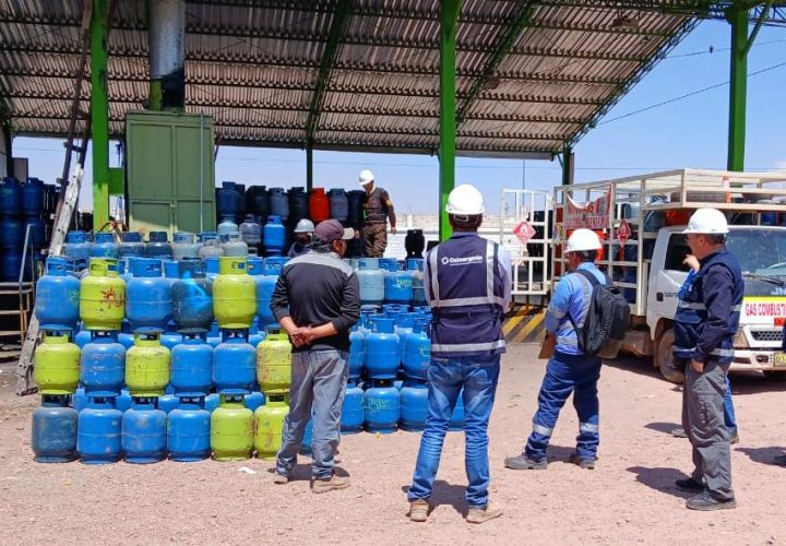 Suspenden comercio de 500 balones de GLP en Puno