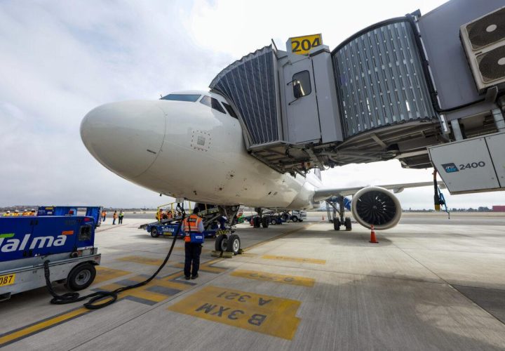 aeropuerto jorge chávez combustible