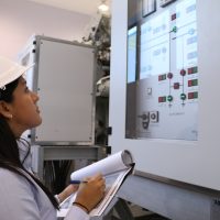 Financian 20 becas para especialización en hidroeléctricas